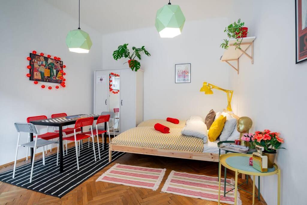 Blue Peace-Apartment With Free Parking In Center For 1-6 People Krakau Buitenkant foto